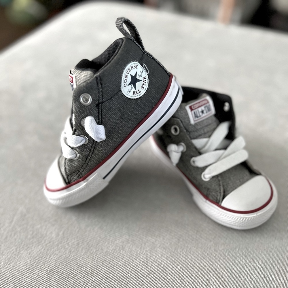 Slip on converse